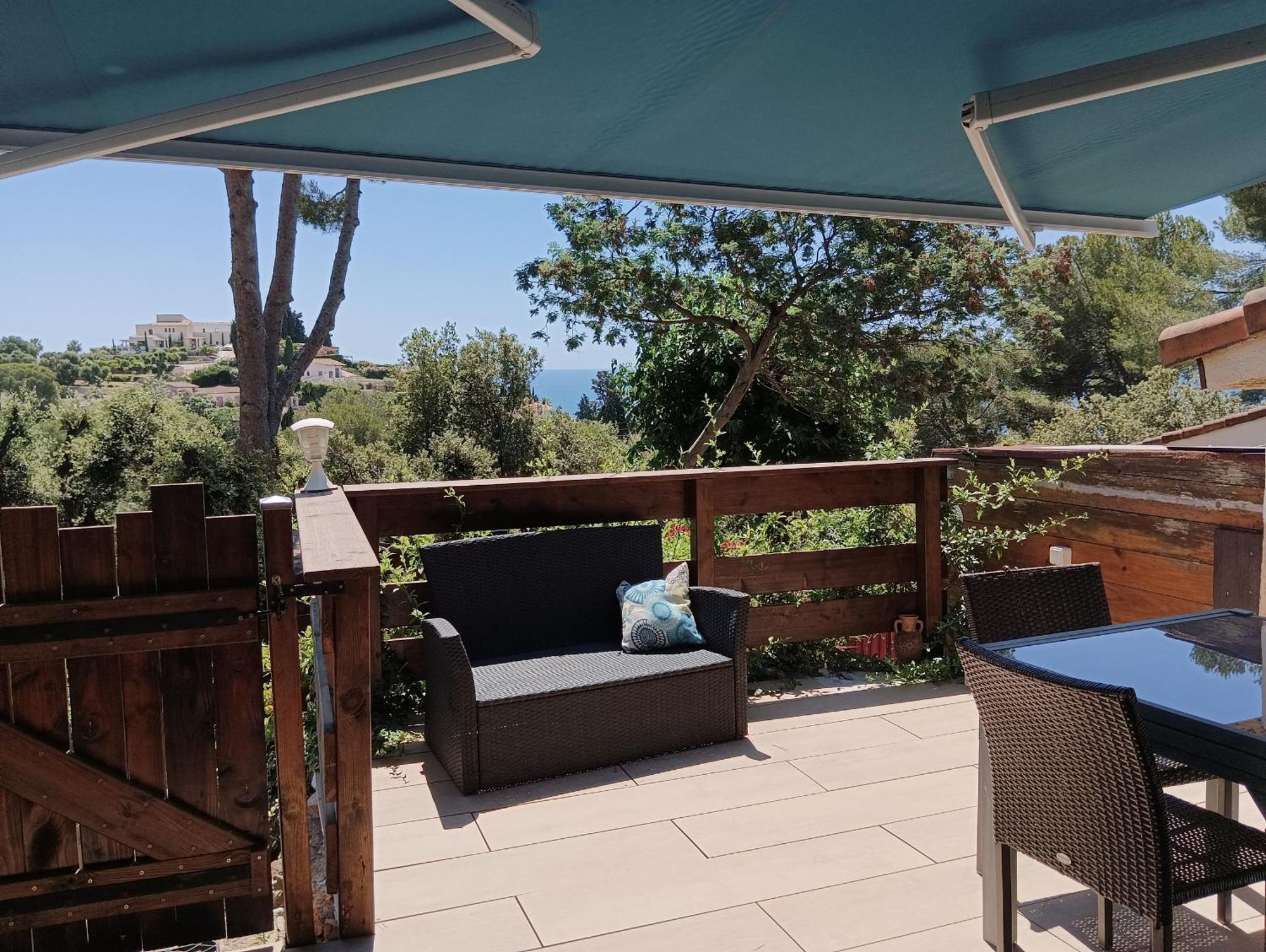 Petite Maison Au Calme - Piscine En Copropriete, Terrasse, Mer, Clim Vallauris Ngoại thất bức ảnh